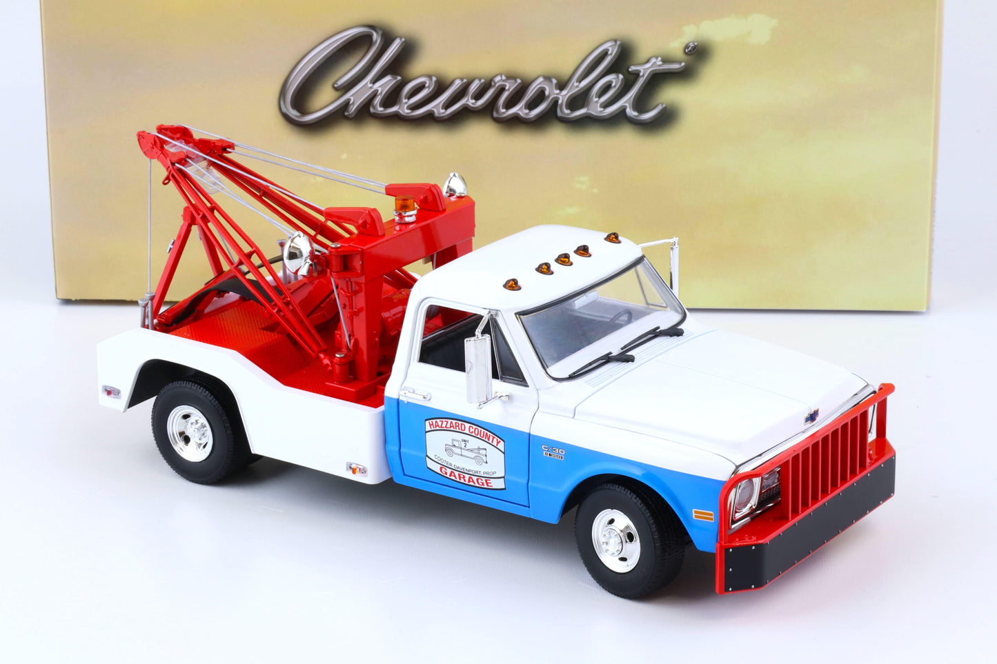 1:18 1969 雪佛兰 C-30 双清障车 - 哈扎德县车库预订 2024 年 4 月