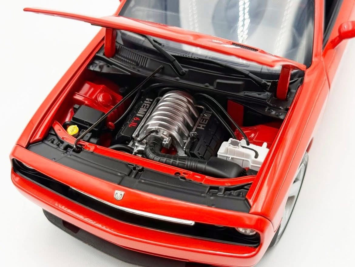 1:18 The General #01 - 2010 Dodge Challenger SRT 8 by ACME PREORDER