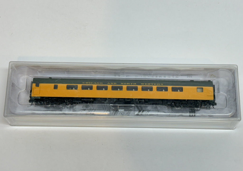 N Scale Walthers P-S 932-55063 64 Seat Coach Chicago & North Western CNW Pass CR