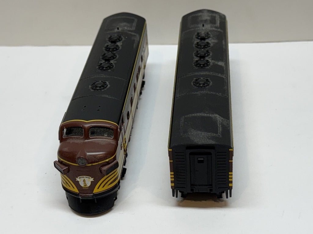 Ho Scale STEWART / KATO Boston & Maine F7A & F7B Powered Diesel Locos B&M MEC