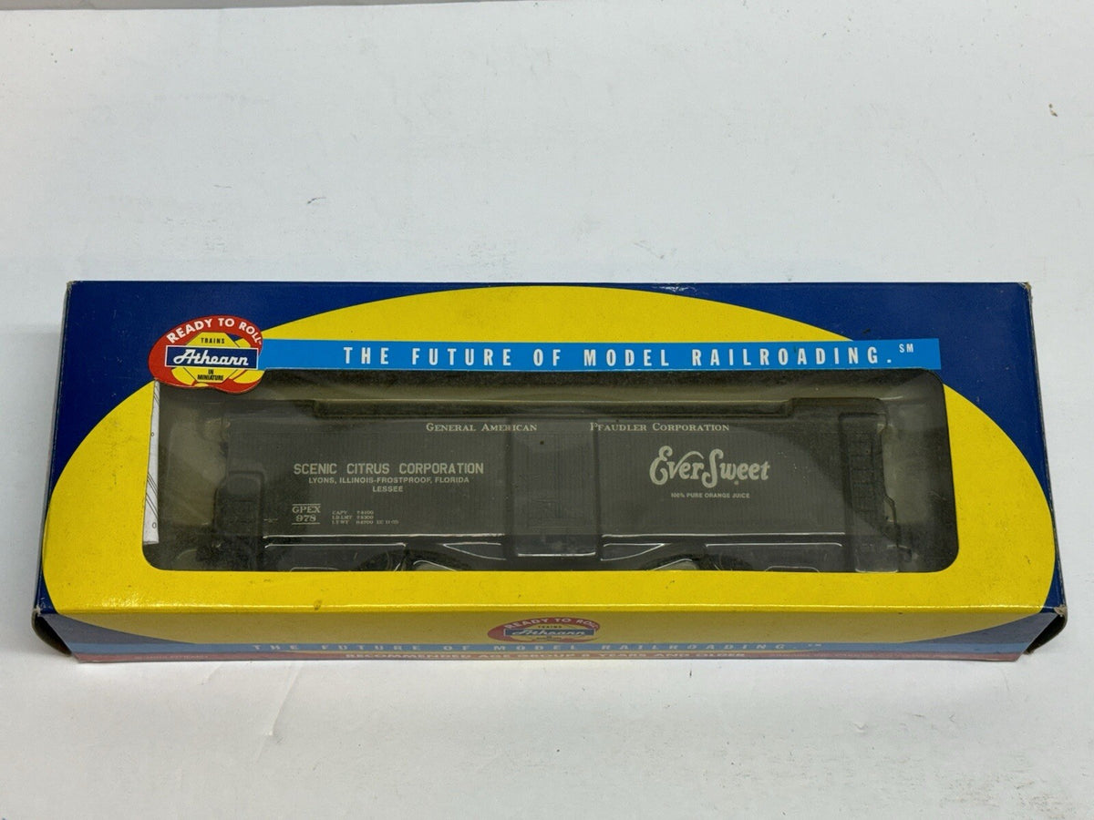 Ho Scale Athearn #92592 Ever Sweet 50' Express Reefer Boxcar GPEX 978 Freightcar