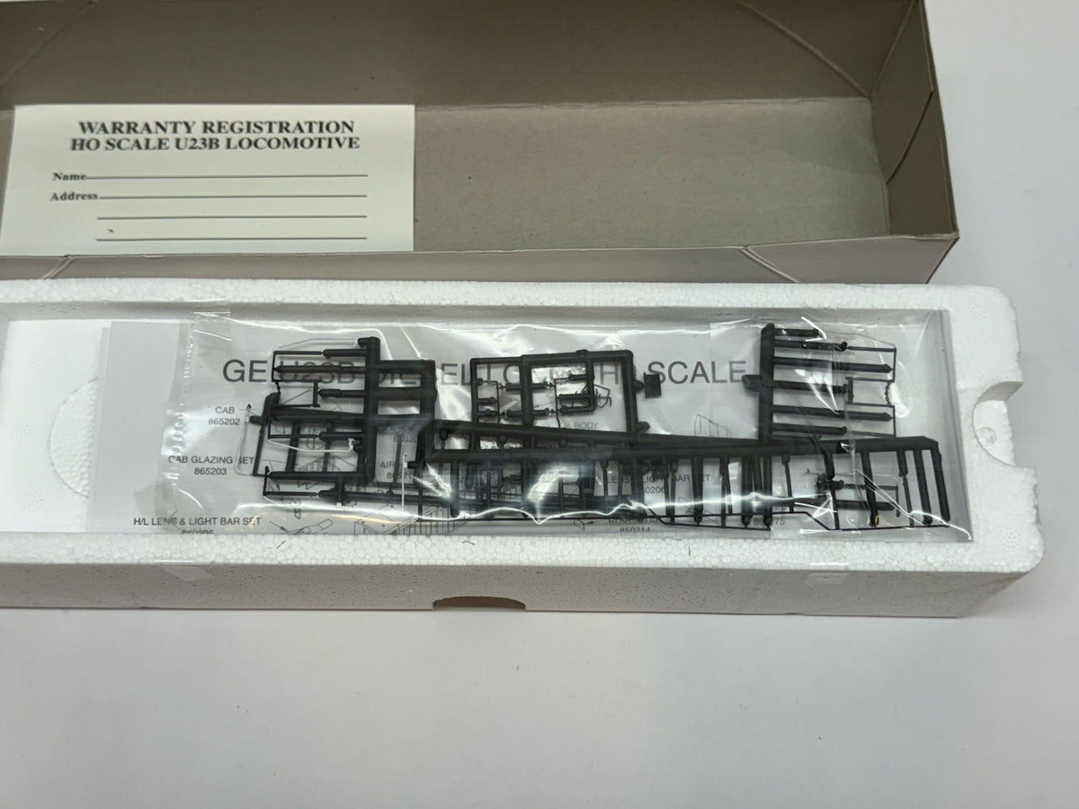 Ho Scale Atlas GE U23B Guilford Maine Central No# Diesel Locomotive MEC B&M 8649