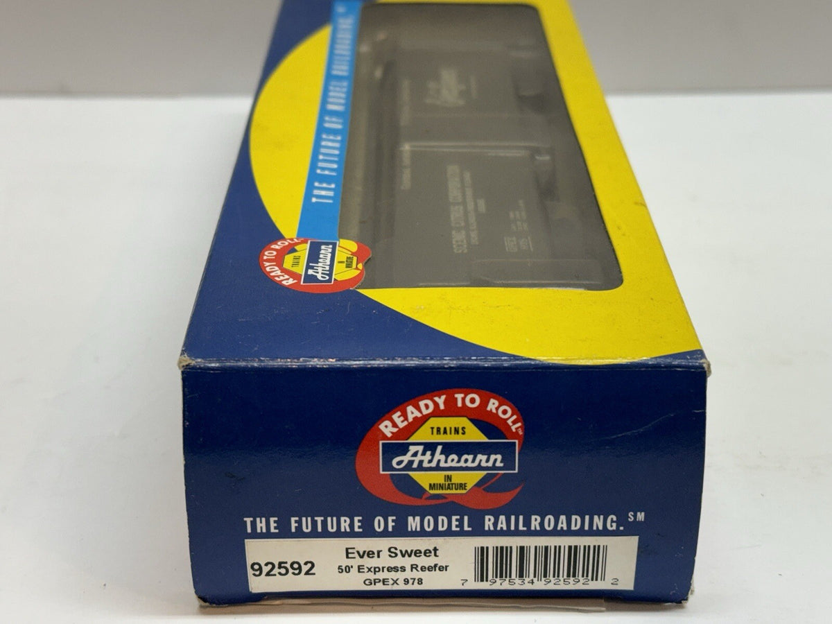 Ho Scale Athearn #92592 Ever Sweet 50' Express Reefer Boxcar GPEX 978 Freightcar