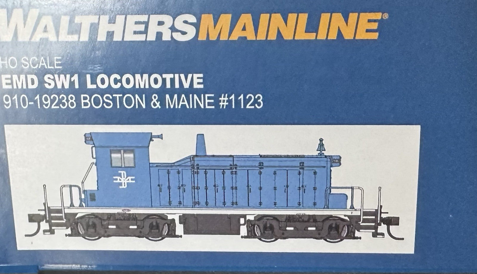 Walthers EMD SW1 ESU(R) Sound & DCC Boston & Maine #1123 HO SCALE