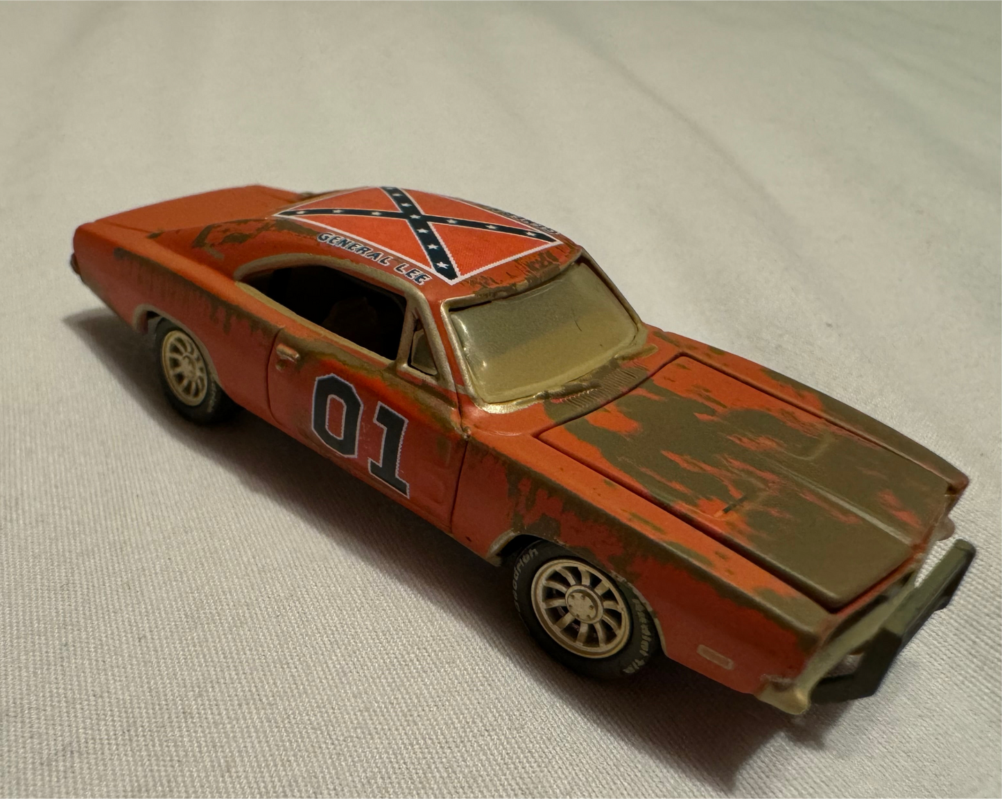 1/64 GENERAL LEE Johnny Lightning Barn Finds Exclusive