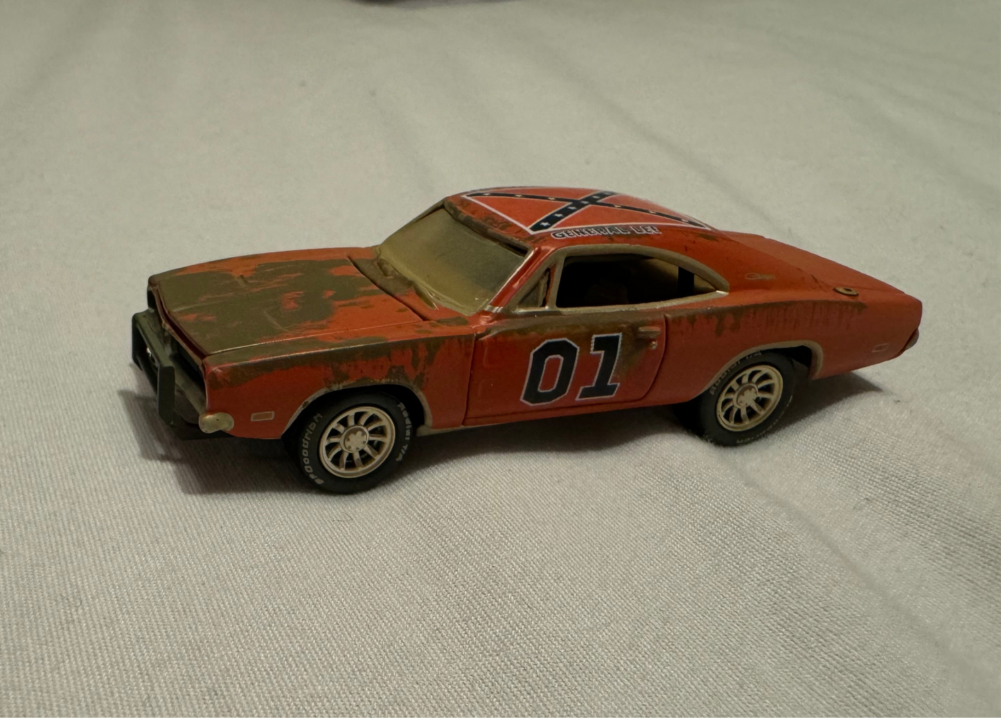 1/64 GENERAL LEE Johnny Lightning Barn Finds Exclusive