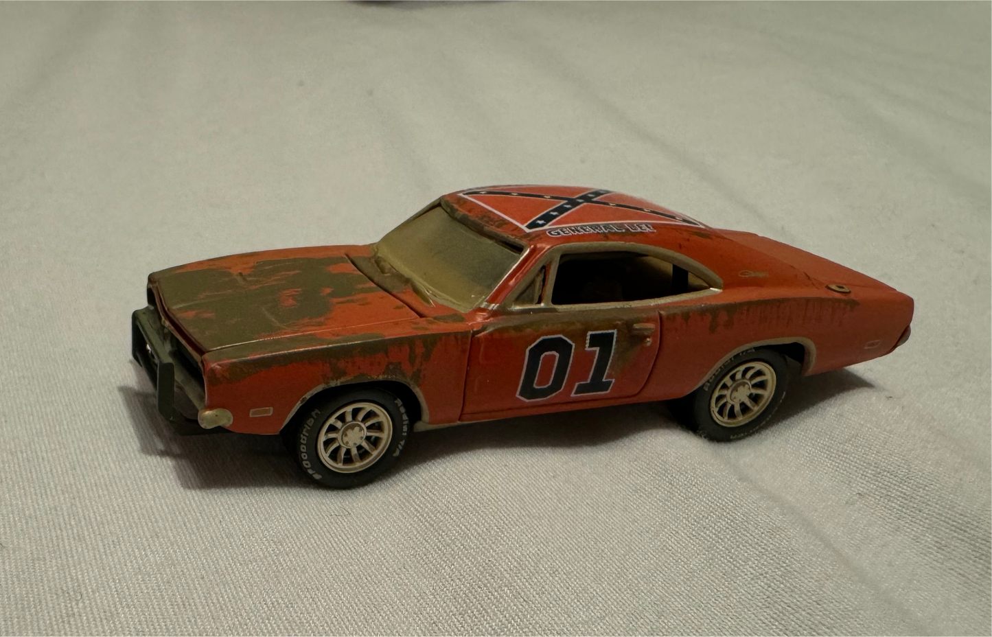 1/64 GENERAL LEE Johnny Lightning Barn Finds Exclusive