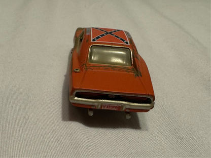1/64 GENERAL LEE Johnny Lightning Barn Finds Exclusive
