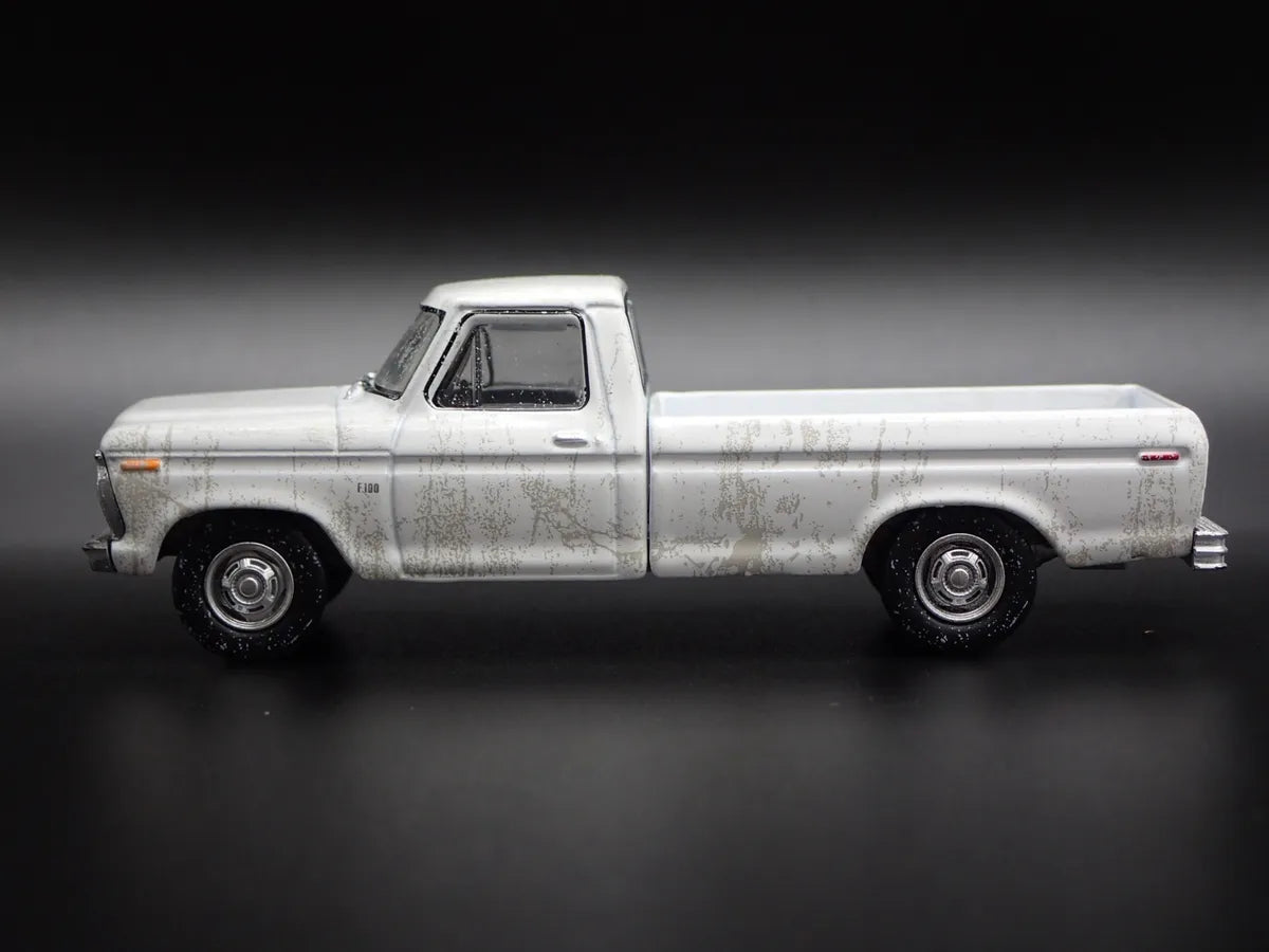 1:64 1973 Ford F-100 White Weathered (Hobby Exclusive) April 2026 PREORDER