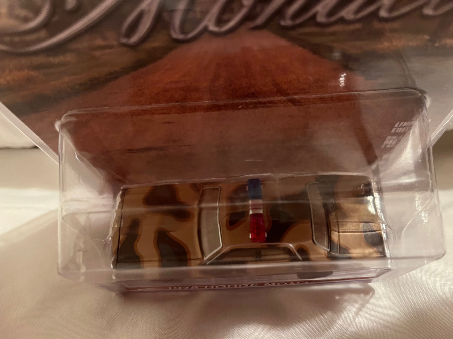 1:64 CAMOUFLAGE 1978 DODGE MONACO HAZZARD COUNTY SHERIFF *RETIRED*